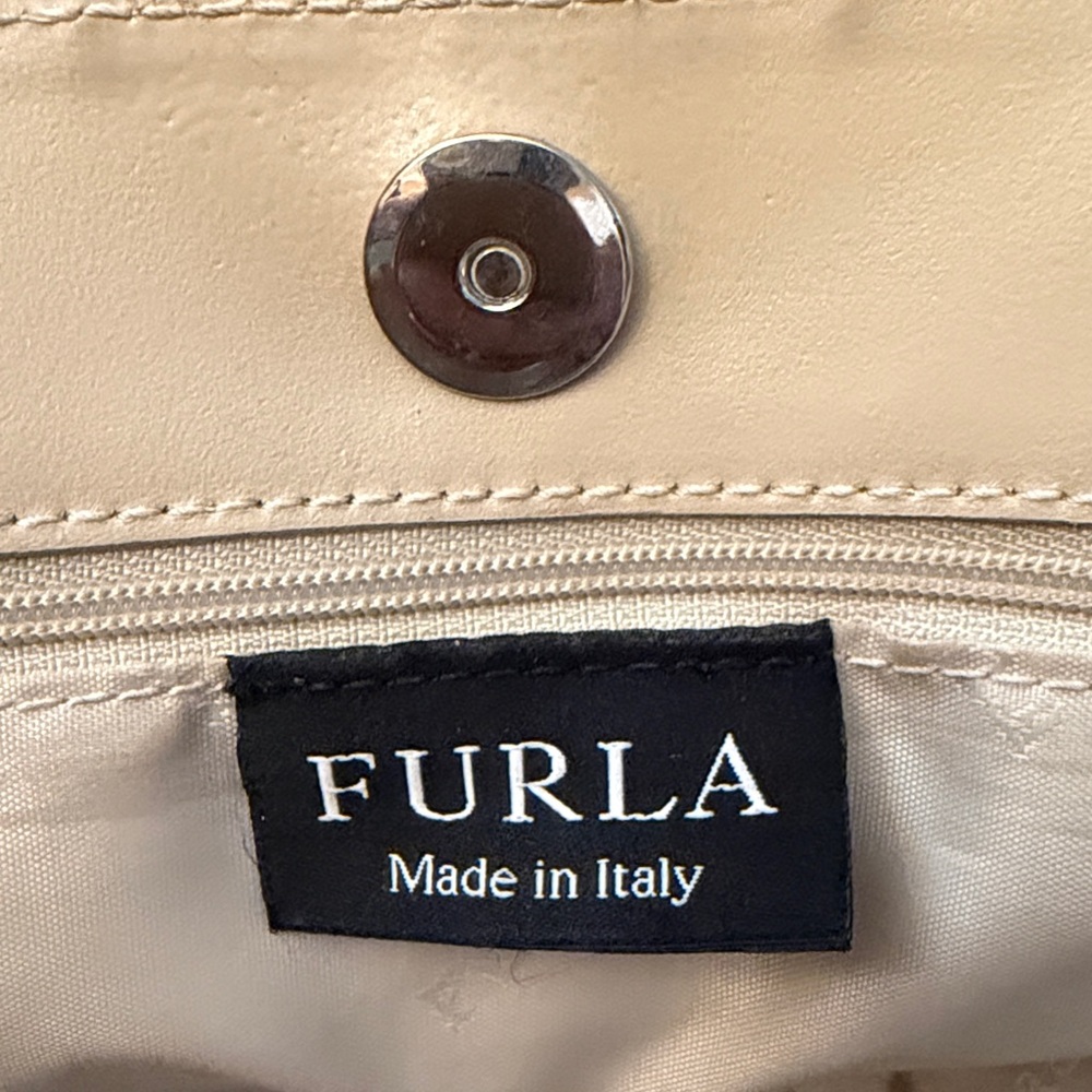 Furla Rectangle Hand Bag - Picture 6 of 13